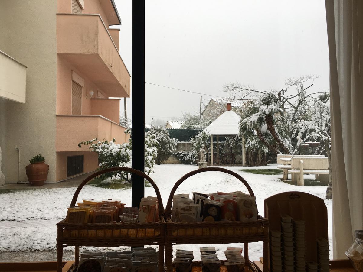 Hotel Da Filie' Querceta Bagian luar foto